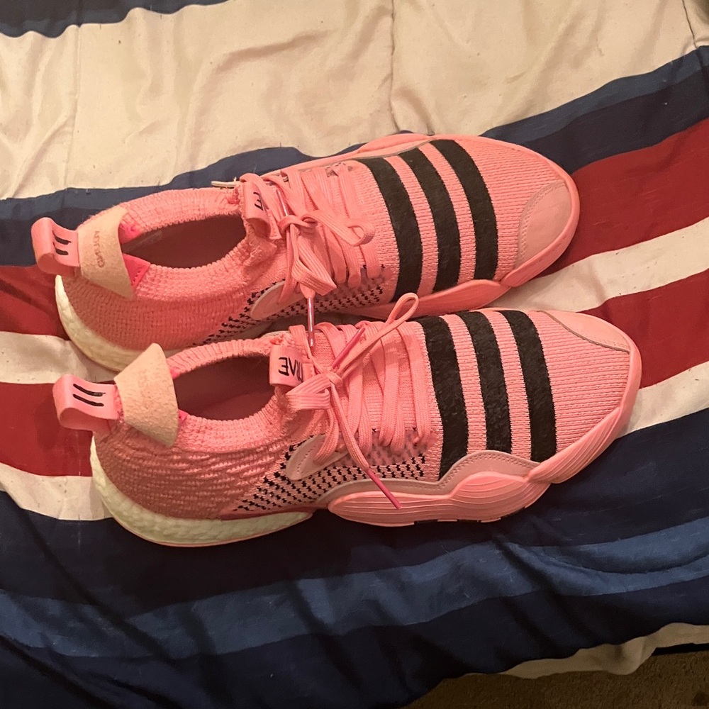 Adidas Trae Young 2 Vibrant Pink  Basketball Shoes 11’5